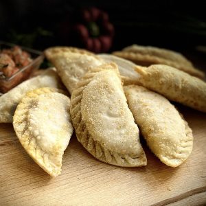 EMPANADA BERENJENA TOMATE QUESO 4 UNIDADES