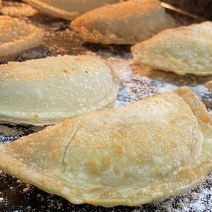 EMPANADA BERENJENA TOMATE QUESO 4 UNIDADES